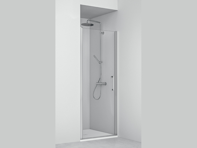 Shower door Kristal H2000 with bright polished compensating profile
